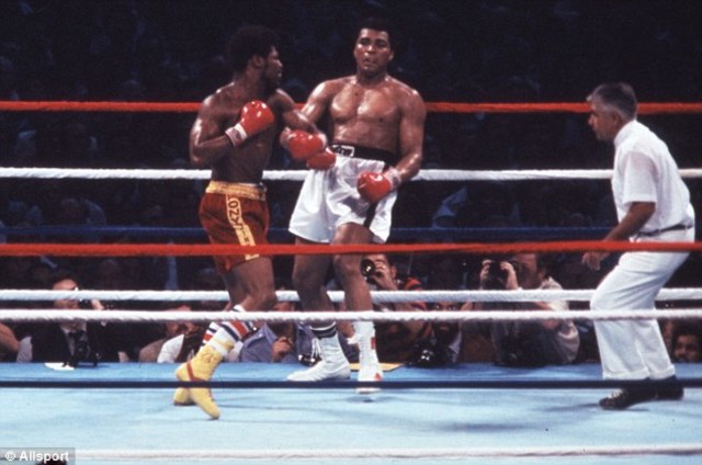 Pérdida del Título y primer retiro del boxeo