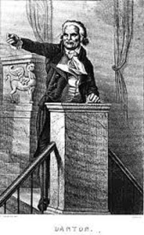 Danton est élu député de Paris à la Convention nationale