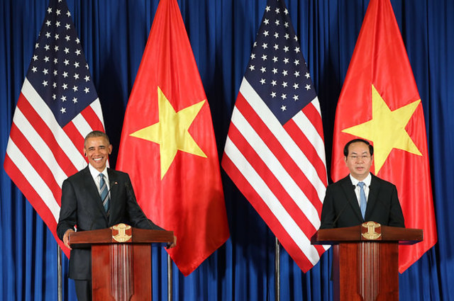 USA Lifts Weapons Ban In Vietnam
