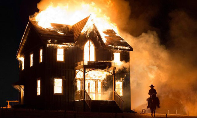 Quema la casa de Demetrio