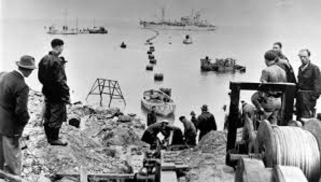 Primer intento de tender un cable de comunicaciones a través del Océano Atlántico.