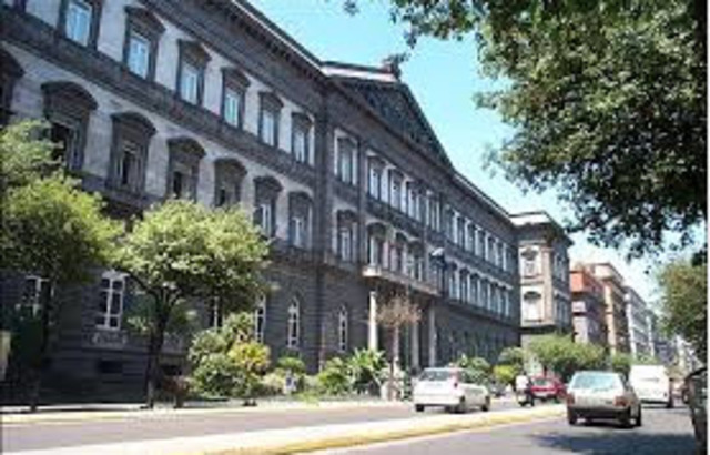 Universidad de Napoles