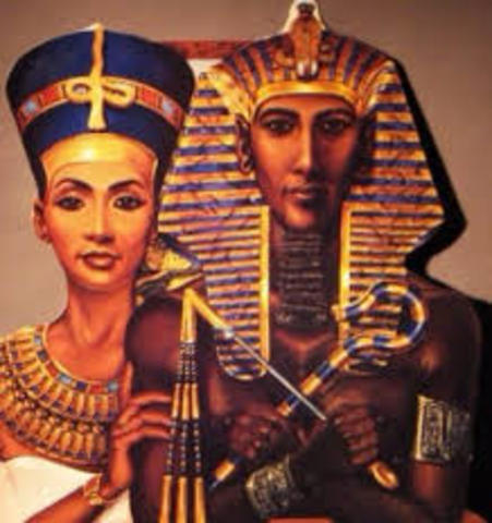 MATRIMONIO DE NEFERTITI Y AKENATON