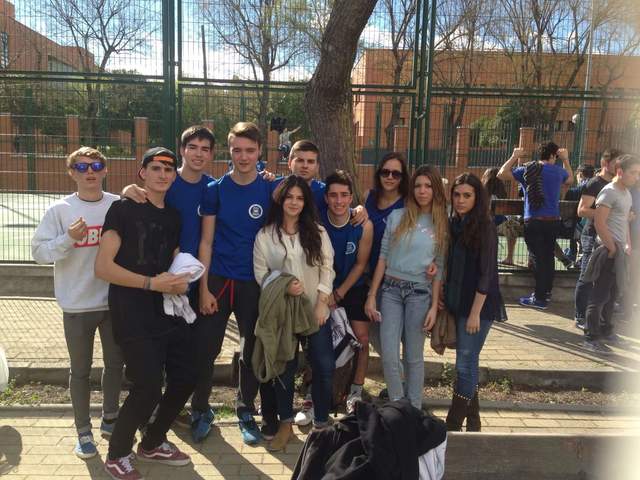 Aunque aún seguían presentes...