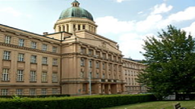 Universidad Carolina