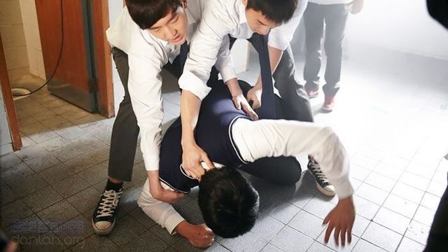 1 Ponyboy was bullied Socs.