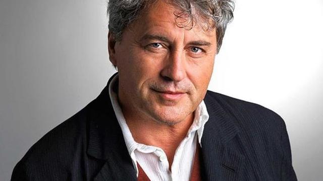 Manuel Rivas (A Coruña, 1957)