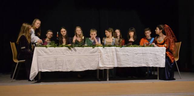 2nd grade prepared three performances to celebrate the Shakespeare year.