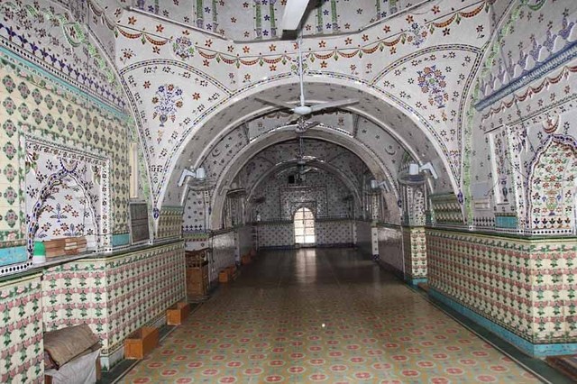Mirza Golam Pir. Bangladesh. "Tara Masjid"