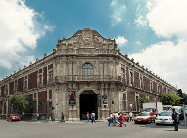 Real y Pontificia Universidad de México