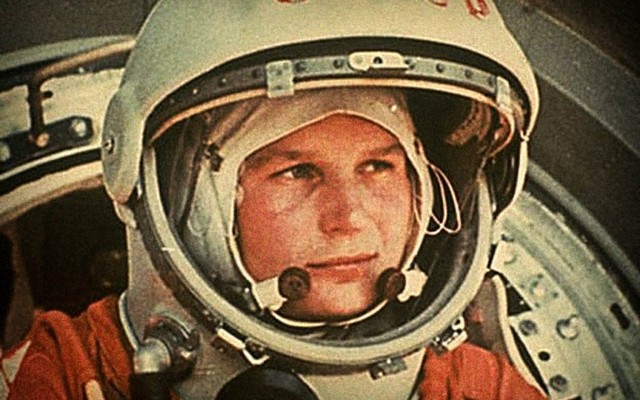 Primer humano en el espacio y primera orbitación terrestre