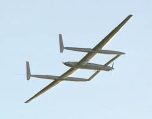 The Rutan Model 76 Voyager circumnavigates the globe (26,000 miles) nonstop in 9 days