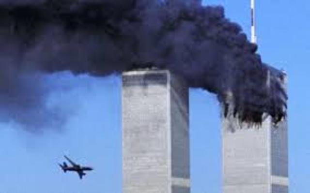 EE UU SUFRE EL MAYOR ATAQUE TERRORISTA DE SU HISTORIA
