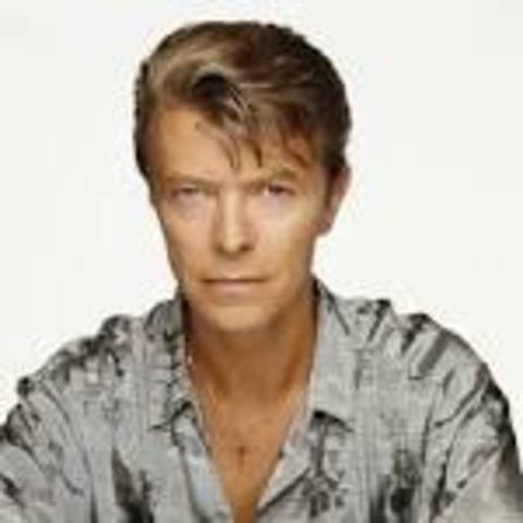David Bowie dies