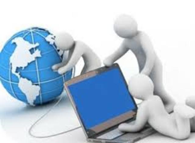 TODOS SE MUEVEN A LA WEB, O AL MENOS, ESO QUIEREN.