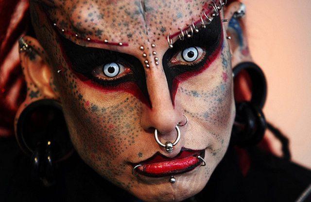 Tatuajes, piercings y modificaciones corporales