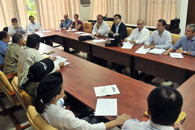 Instalación oficial de la Mesa de conversaciones entre el Gobierno de Juan Manuel Santos y las FARC-EP en el Palacio de Convenciones de la capital cubana.