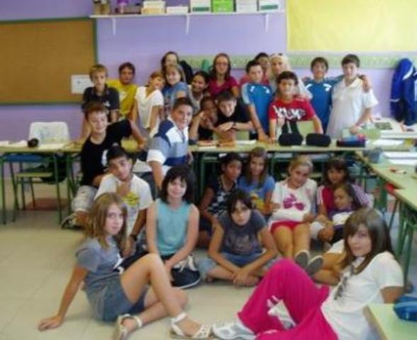 En sexto mi maestro fue Francisco Sac Chavajay, el siempre nos hacia dictado y dictado siempre.