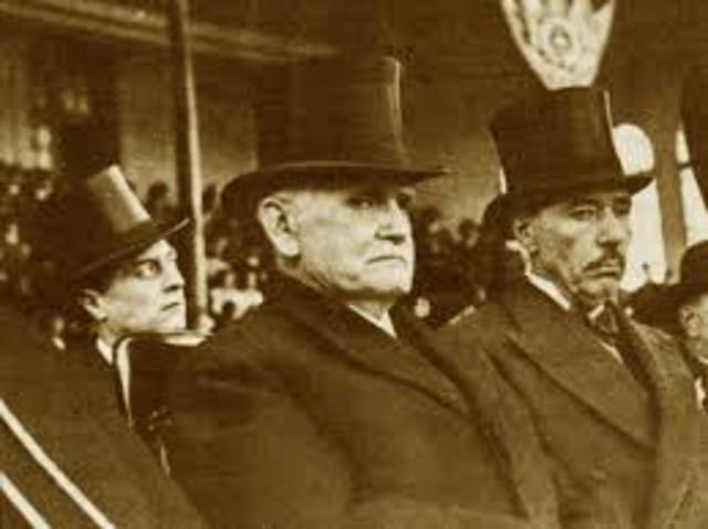 La renuncia de Ortiz y  La presidencia de Castillo