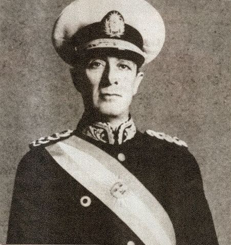 El general Farrel