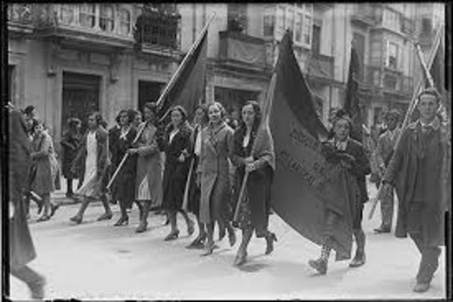 Ley 28: Se otorga a la mujer el derecho a manejar sus propios bienes