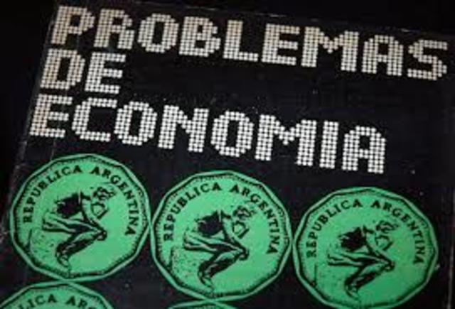 UNA ECONOMÍA EN PROBLEMAS
