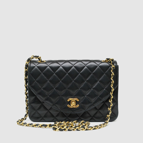 Launched the iconic 2.55 quilted handbag