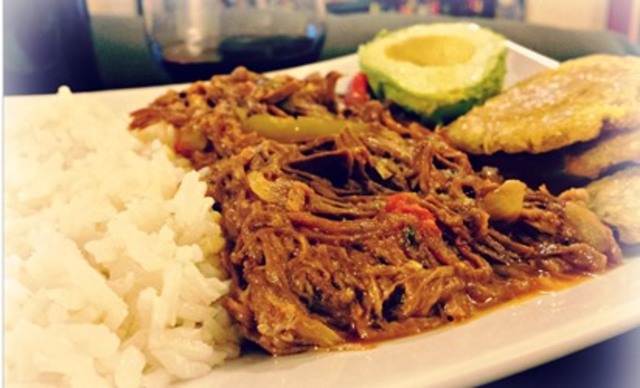 Ropa vieja cubana
