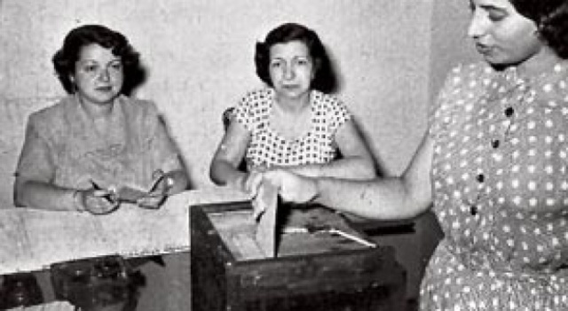 Se logra la ley del voto femenino