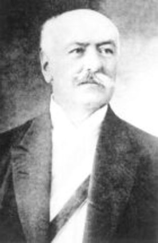 Juan Luis San fuentes deja la presidencia