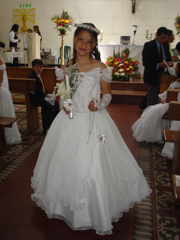 MI PRIMERA COMUNION