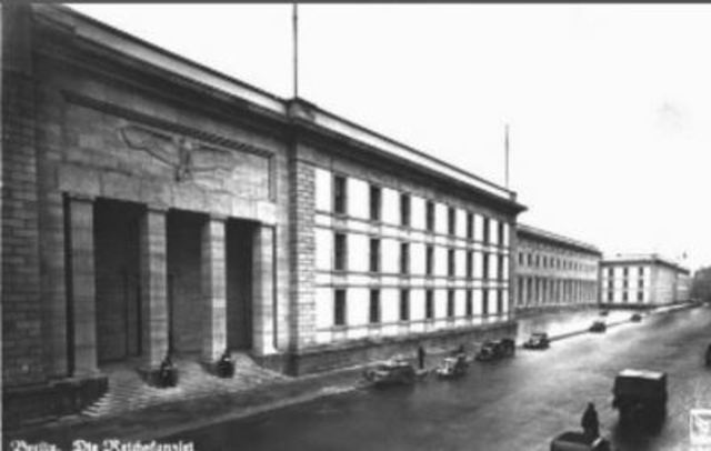 Cansilleria Reichsicanzel - Albert Speer