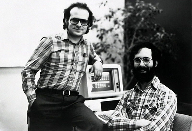 John Shoch y Jon Hupp elaboraron programas autorreplicables