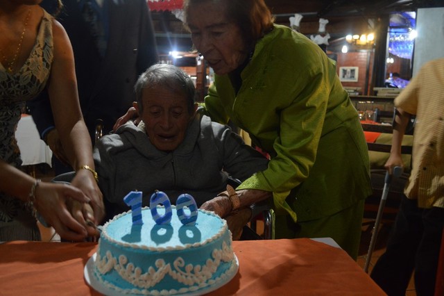 Cumpleaños  100
