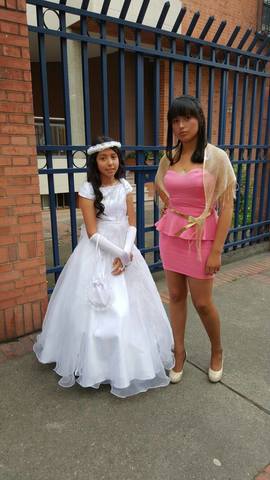 PRIMERA COMUNIÓN DE MI HERMANA