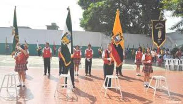 Presentación de los abanderados y escoltas