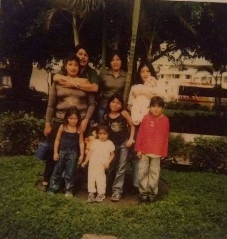 COMENZANDO A CONOCER EL MUNDO DE LA MANO DE MIS PADRES