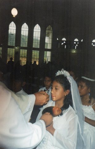 MI PRIMERA COMUNIÓN