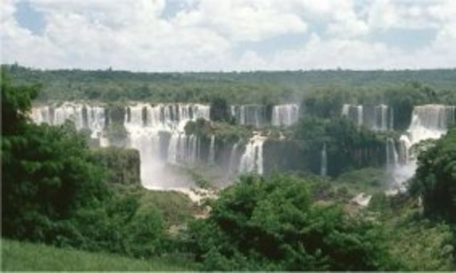 BENEFICIOS DE CUIDAR EL AGUA