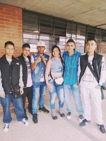 Con Mis Compañeros De Grado Once