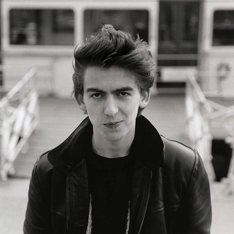 ג'ורג' האריסון מצטרף ללהקה