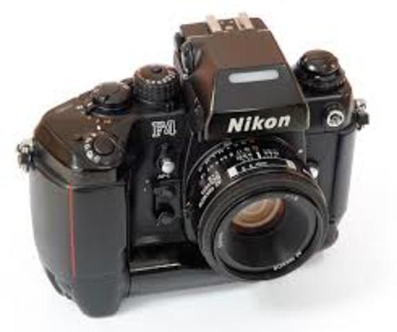 EL "DESPLAZAMIENTO" DE LA CÁMARA ANALÓGICA