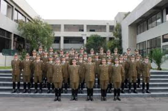 Se funda la escuela de carabineros de chile