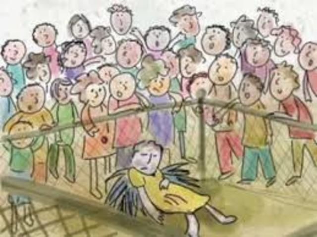 Un senor muy viejo con alas enormes