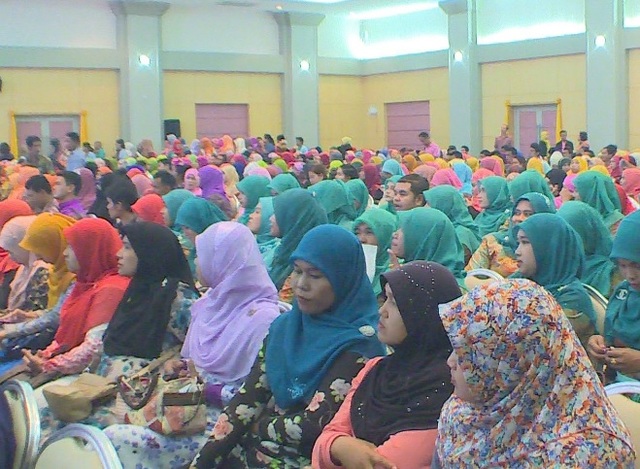 12 ก.ค. 2559 ศอ.บต. จัดประชุมชี้แจงแนวทางการประชาสัมพันธ์การออกเสียงประชามติร่างรัฐธรรมนูญ