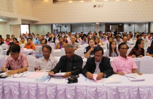 12 ก.ค. 2559 อบรมอาสาสมัครเผยแพร่ประชาสัมพันธ์ร่างรัฐธรรมนูญและวิทยากรระดับอำเภอ ครู ข สภาองค์กรชุมชนภาคตะวันออกเฉียงเหนือ