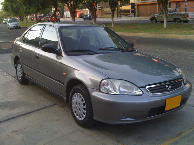 Automovil ,Honda  2000
