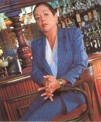 Ivonne Nichols crea el Premio Nacional de Periodismo Simon Bolivar