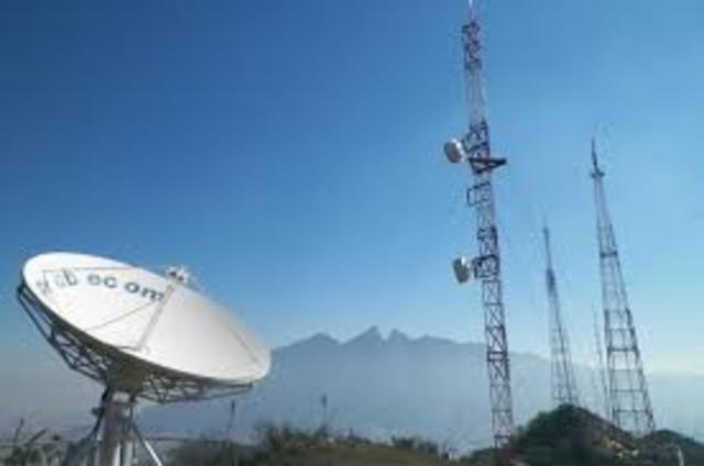 Creación de la primera red de microondas.