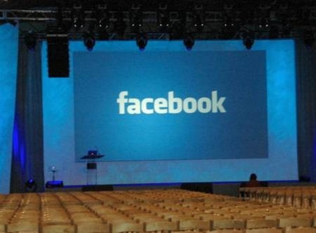 Facebook abre sus puertas
